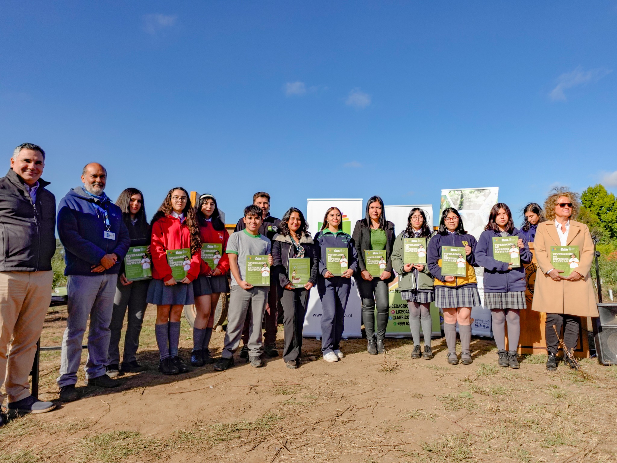Profesores de Agronomía y Sistemas Naturales UC inauguraron cuatro viveros en liceos técnicos agrícolas de Ñuble