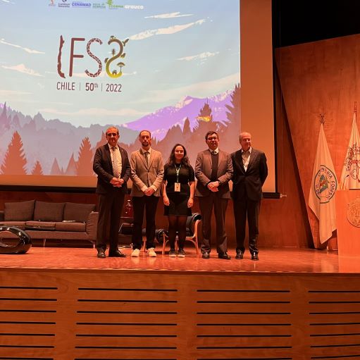 Autoridades durante la inauguración del Simposio